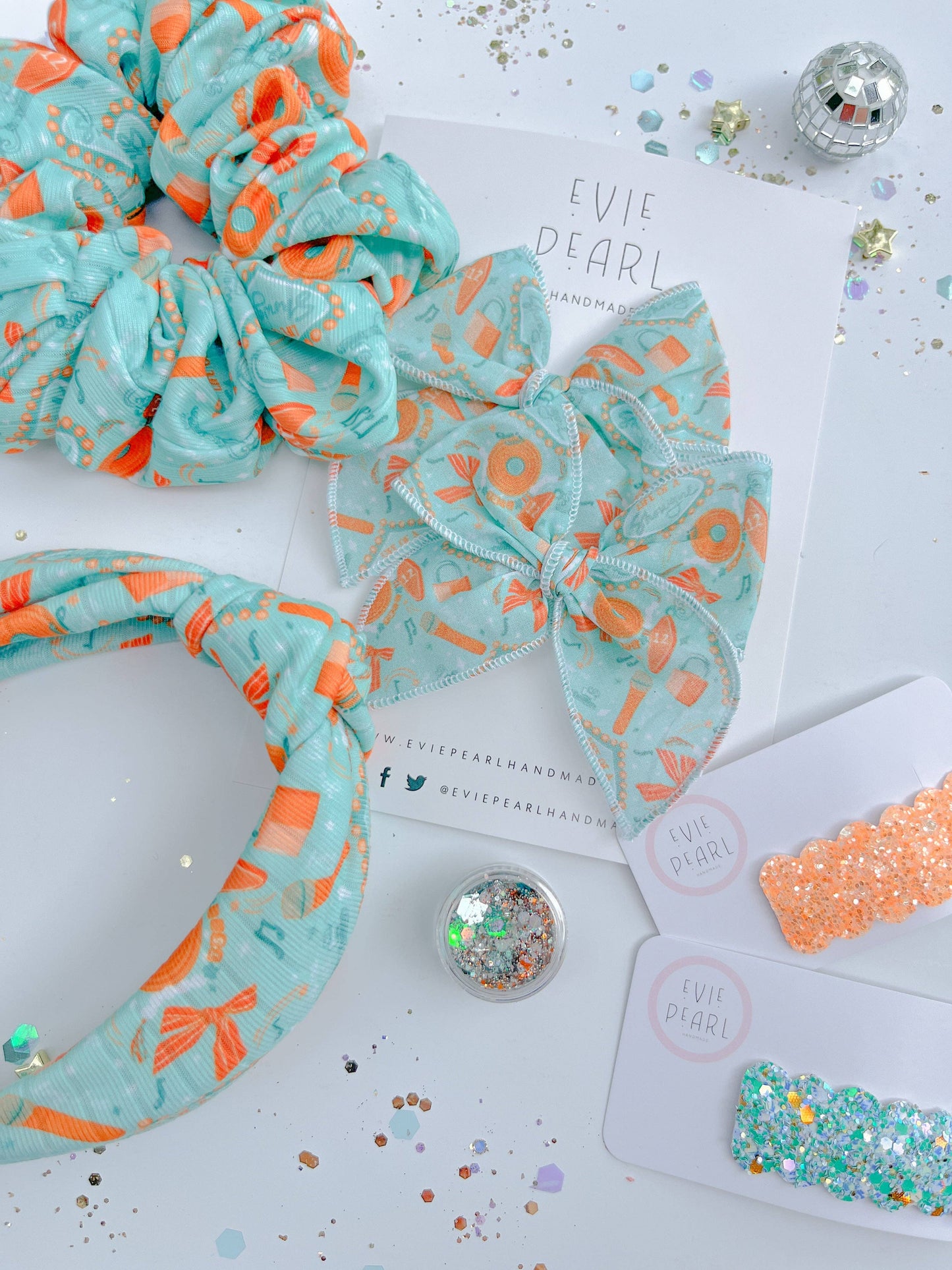 Showgirl Oversized Scrunchy